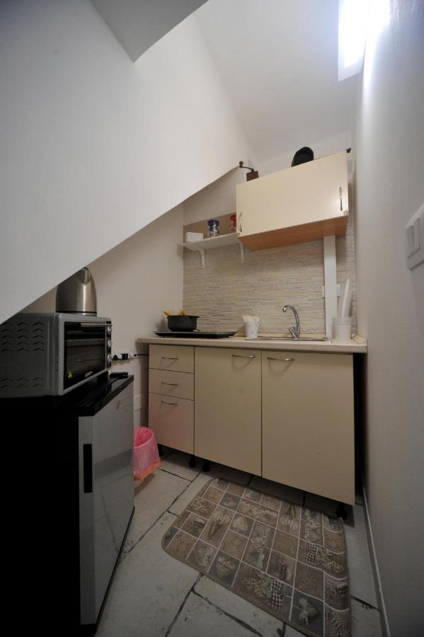 Pietra Bianca Appartment Bari Exterior foto